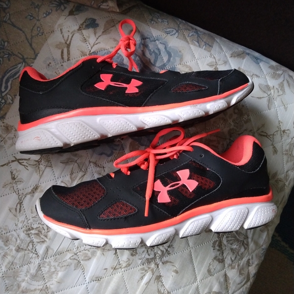 Under Armour Women's Mesh Training/Running Athletic Low Top Sneakers SZ 9.5 - Picture 1 of 13